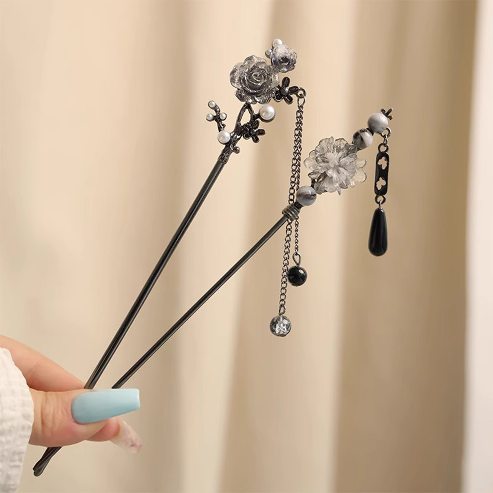 กิ๊บติดผมรูปดอกไม้สุดหรู วัสดุ - Hair Bundles บทวิจารณ์และราคา